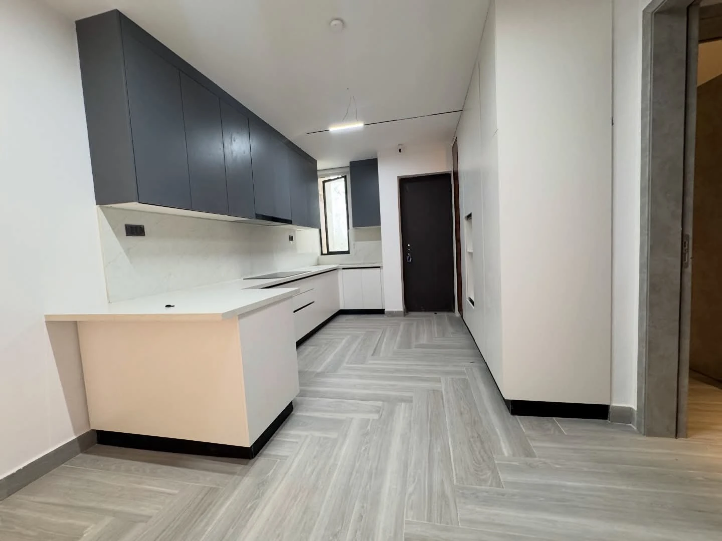 Luxury kitchen piping layout design
